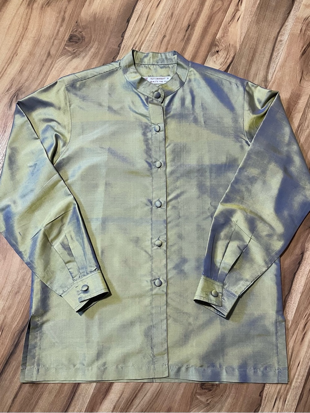 PRATHAMMAKANT Shot Silk Mandarin Collar Button Up - Luminous Sage Green